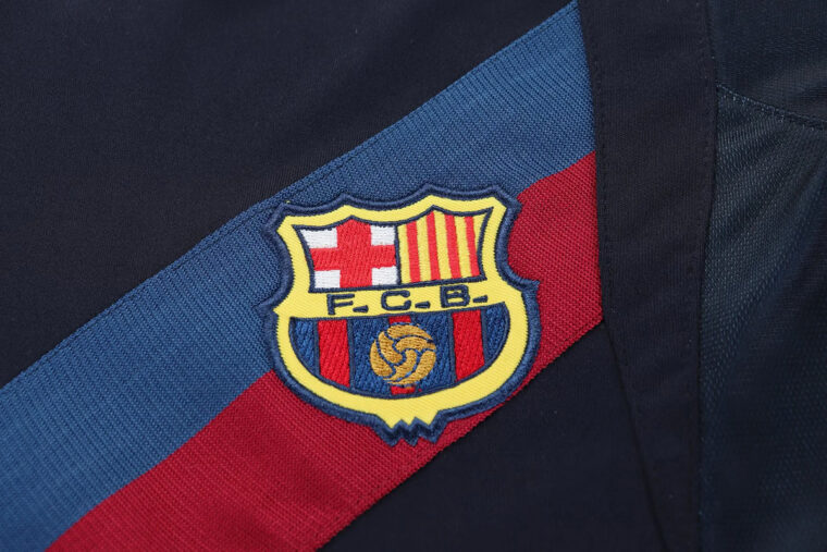 02_03 Barcelona Away Kids Retro Soccer Jersey Size 16-28 4