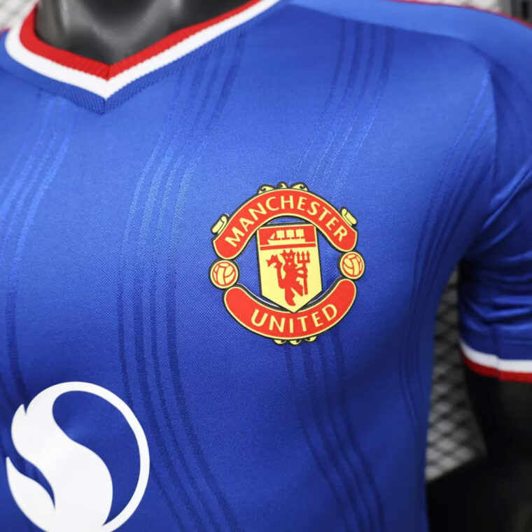 25_26 Manchester United Special Player Version Blue Soccer Jersey 5
